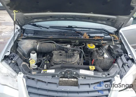 2016 Chrysler Town & Country Touring из США, поврежденный, VIN 2C4RC1BG7GR214420